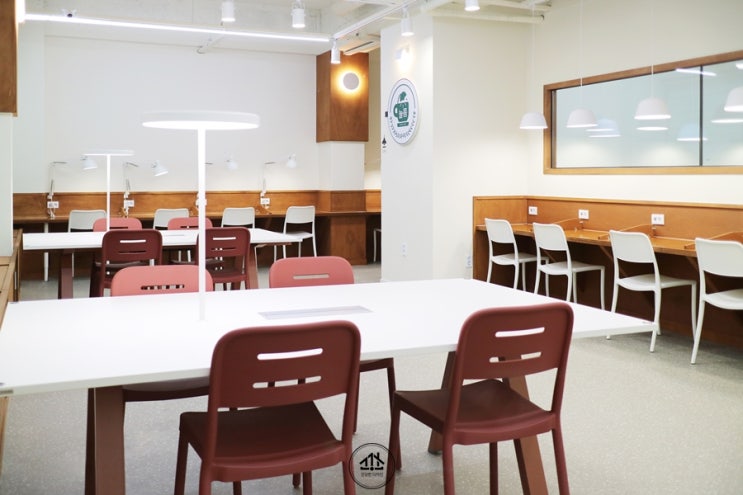  안산스터디카페 완성! 원목의 따뜻한 감성 늘픔 인테리어