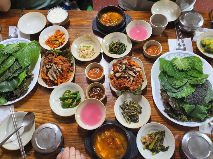  연희동 맛집 녹원쌈밥 / 비빔막국수 / 메밀전 / 수요미식회 나온 찐맛집