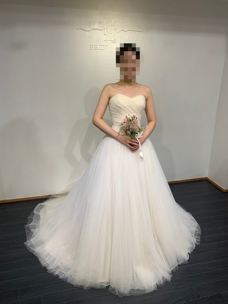 웨딩드레스 촬영 가봉 - 브라이드영(2) 1번 드레스 웨딩드레스 촬영 가봉 - 브라이드영(2) 1번 드레스