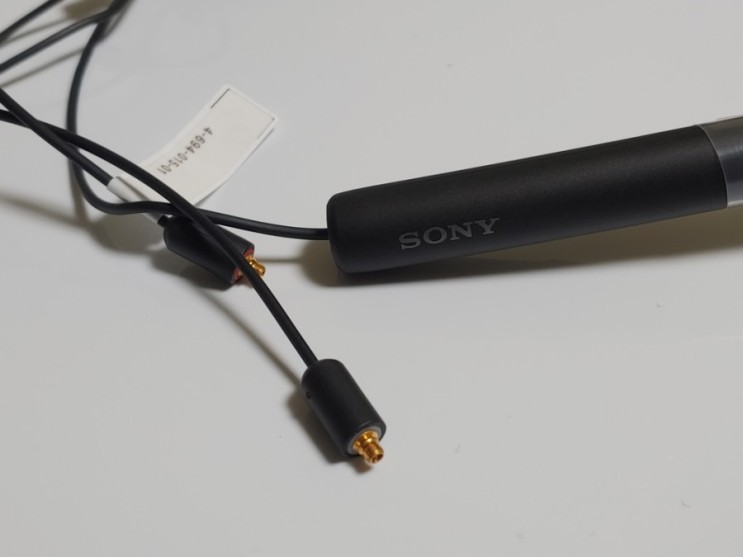 선교체 이어폰을 위한 MMCX 블루투스 케이블 소니 MUC-M2BT1 개봉 및 사용기