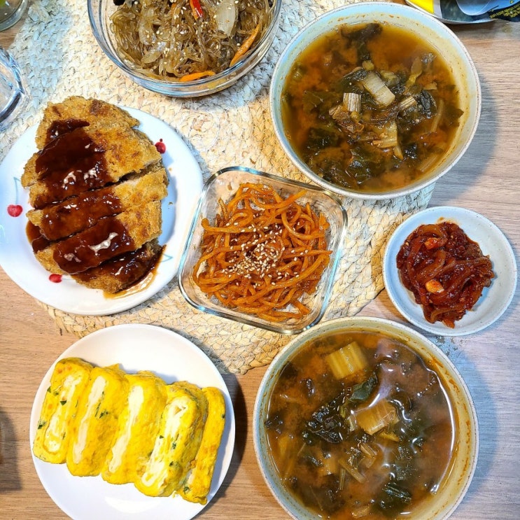 초딩입맛의 집밥 feat.비내리는날