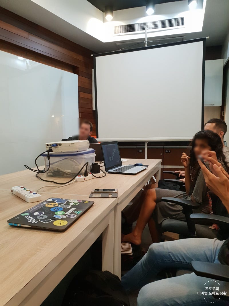 내가 만나 본 디지털 노마드들 직업, 뭘 먹고 사나? : 네이버 블로그