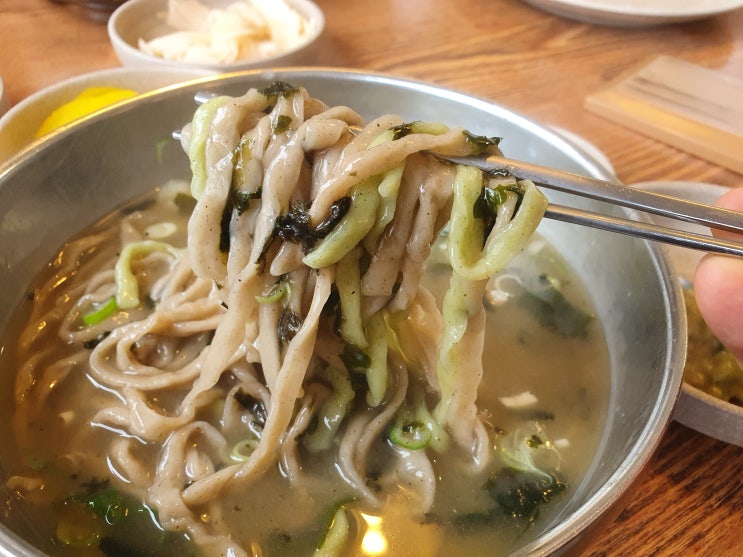 신제주 노형동맛집 하르방밀면 노형점 7천원 보말칼국수와 왕만두