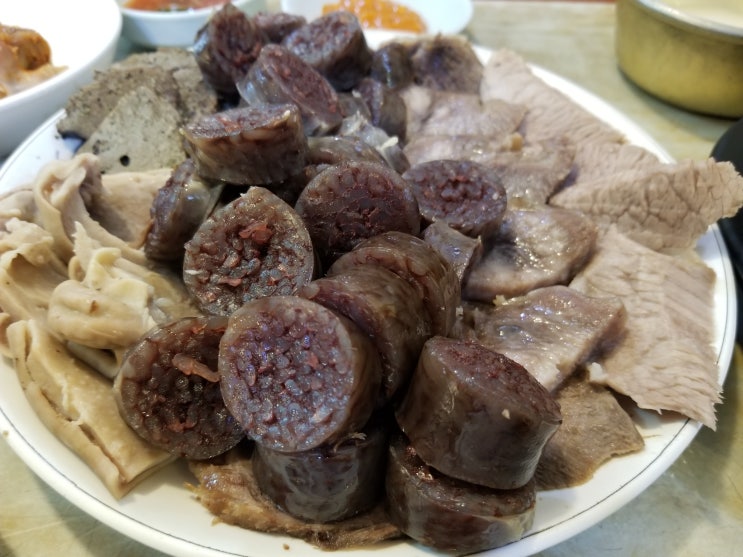 내돈내먹,서울중구맛집 ,충무로맛집, 순대맛집 퇴근길에 소주한잔 하기 좋은 왕순대 집