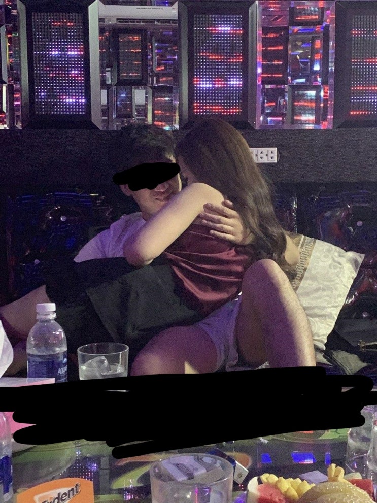  ＃코봉아어디에있노 ＃집에올때켄트사온나 ＃라면도배고파죽게따 ＃코로나19 ＃문재인파면한다 ＃한미 미사일지침서 ＃돈네는천재