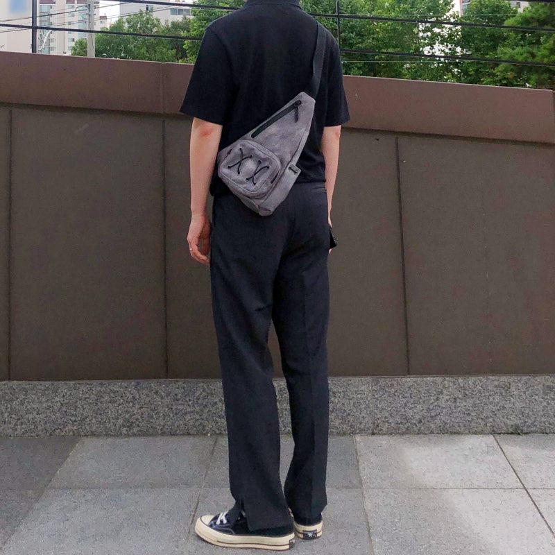 남자 슬링백 브랜드 두 손이 자유로운 벤크