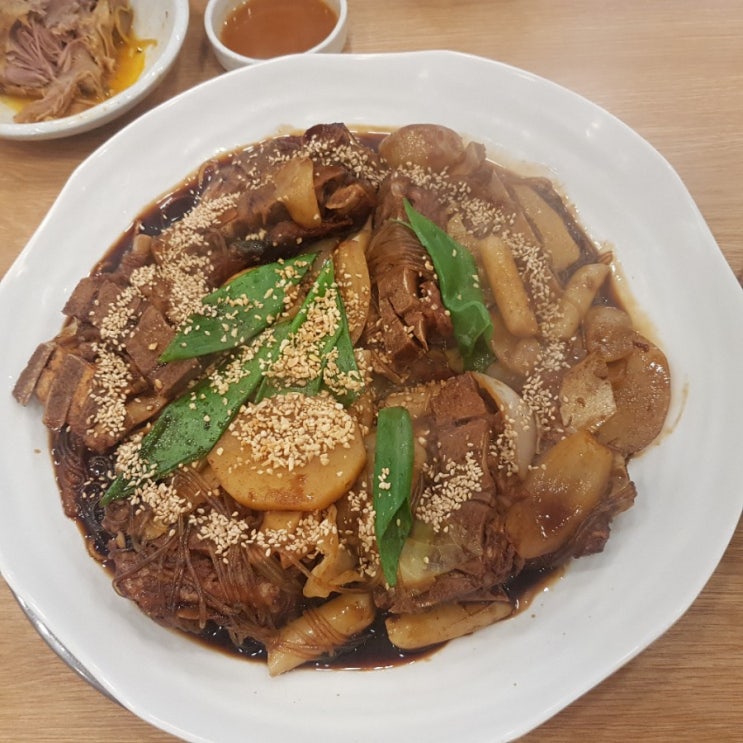 정관 큰 놀이방 식당 누리마을 감자탕