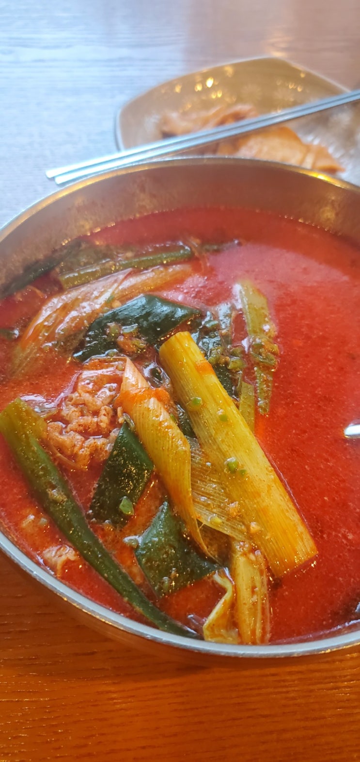  홍익 궁전전통 육개장