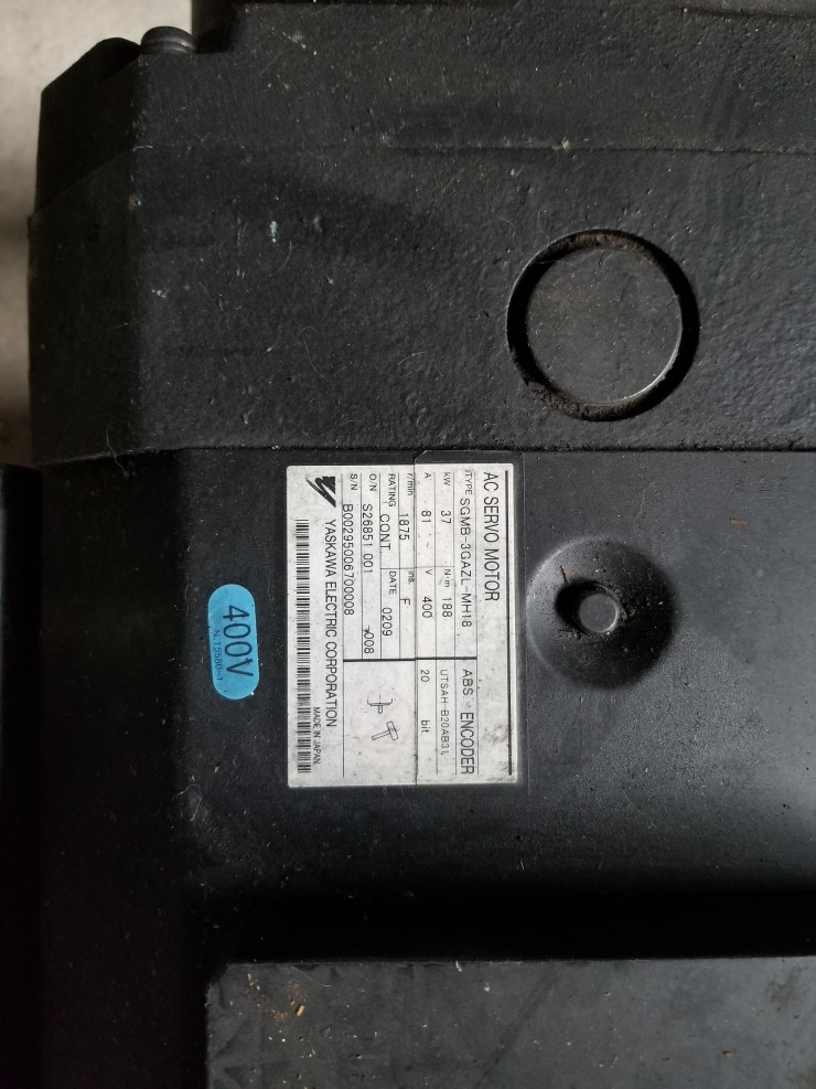  YASKAWA AC SERVO MOTOR / SGMB-3GAZL-MHI8