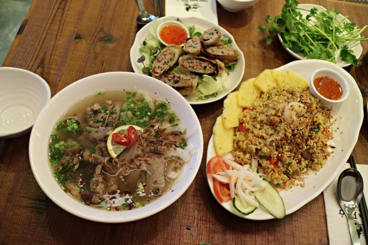  안산 쌀국수 맛집 리틀파파포 따끈한 국물에 짜조군만두!