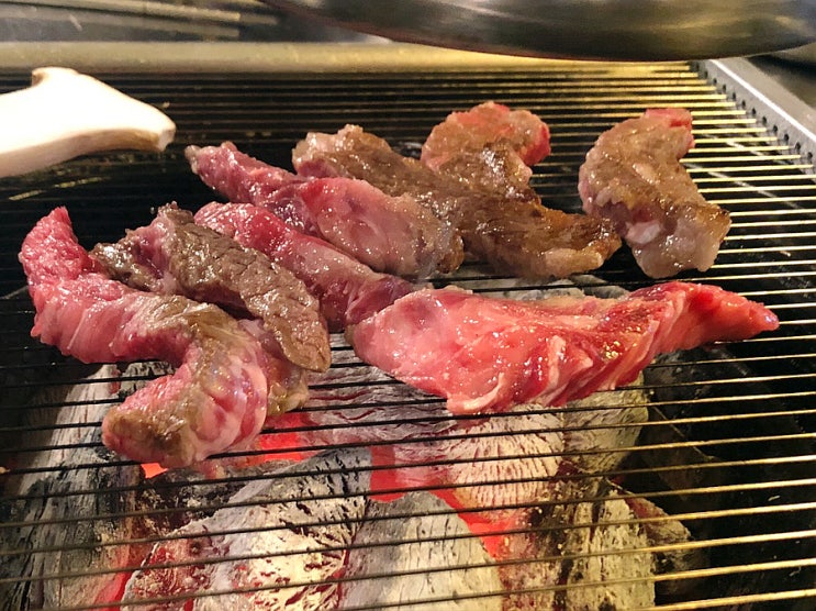  홍대 서교동 L7 근처 조선화로구이 국내산 특 한우 고기 갈비살 생등심 안창살 솔직후기 YG맛집 무료주차