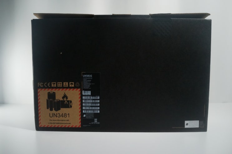 아수스 UX581GV-H2001TS 듀얼스크린 영상편집노트북 지름!