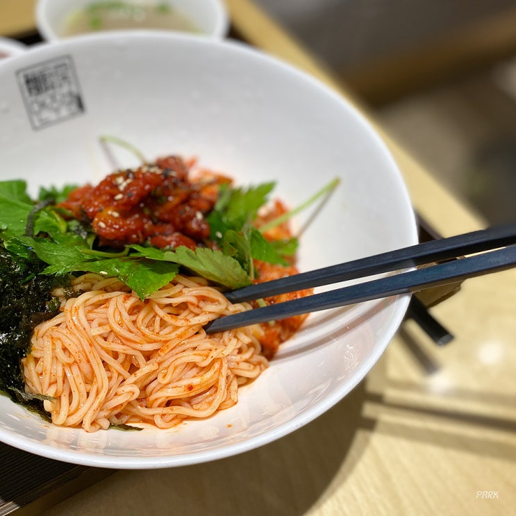  면주방 강남 파미에스테이션 / 북어 식해 비빔 국수, 우엉 주먹밥