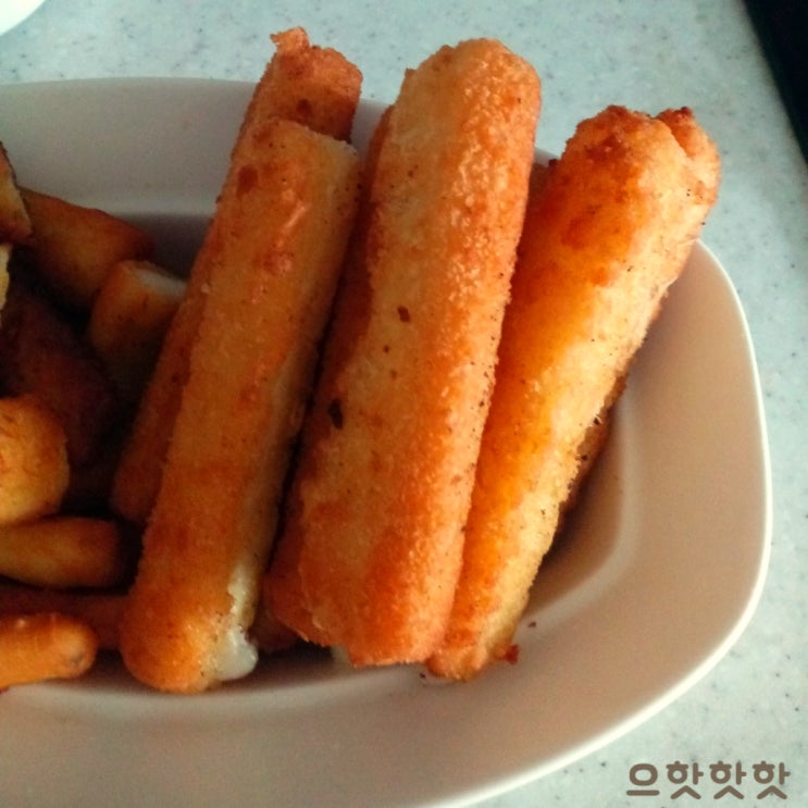  라퀴진 치즈스틱 겉바속쫄 고소해요