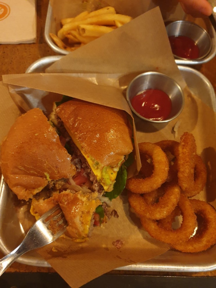  NANNY'S 판교 내니스 수제버거