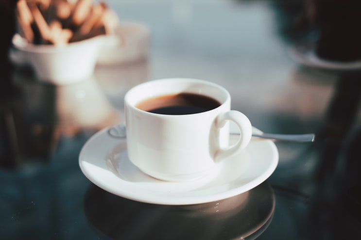 [워니의 생활정보] 커피 효능, 커피 마시면 좋은 점(더울 땐 아아, 아이스 아메리카노지)