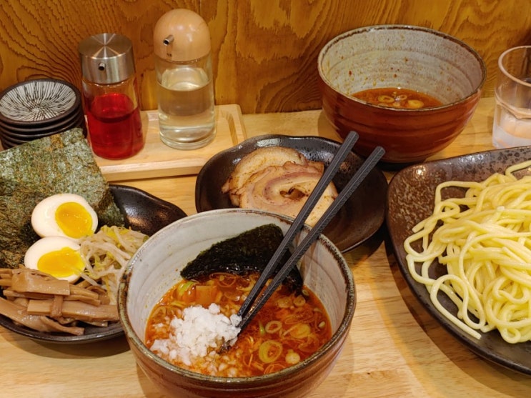  대(400g)까지 가능한 홍대 가성비 츠케멘 서교동 라멘집 - 홍대입구역 츠케루