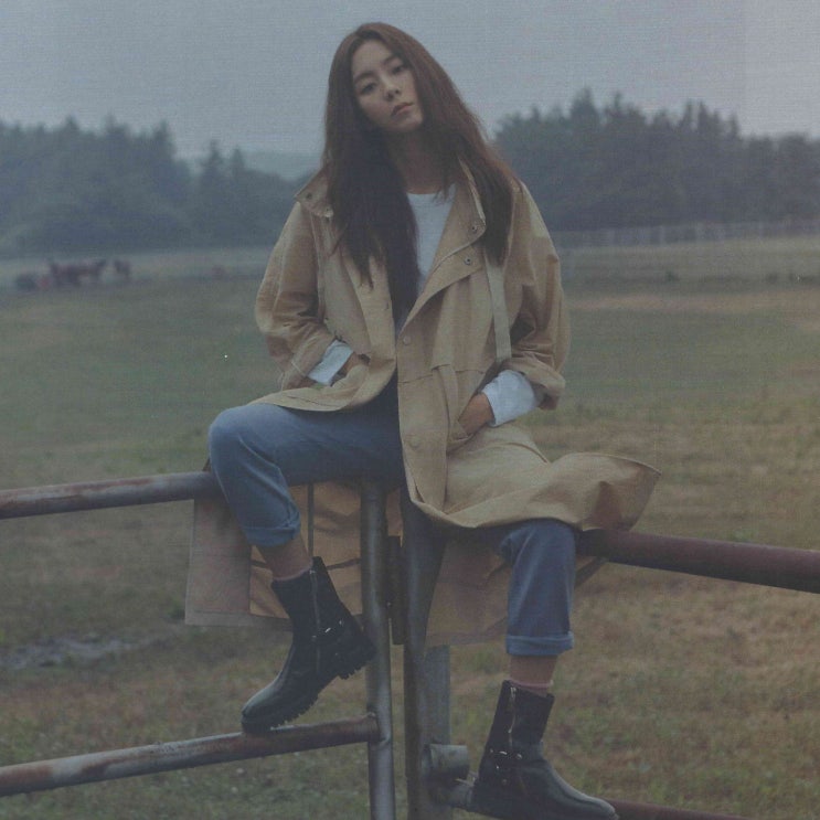  데이즈드 8월호 - 유이