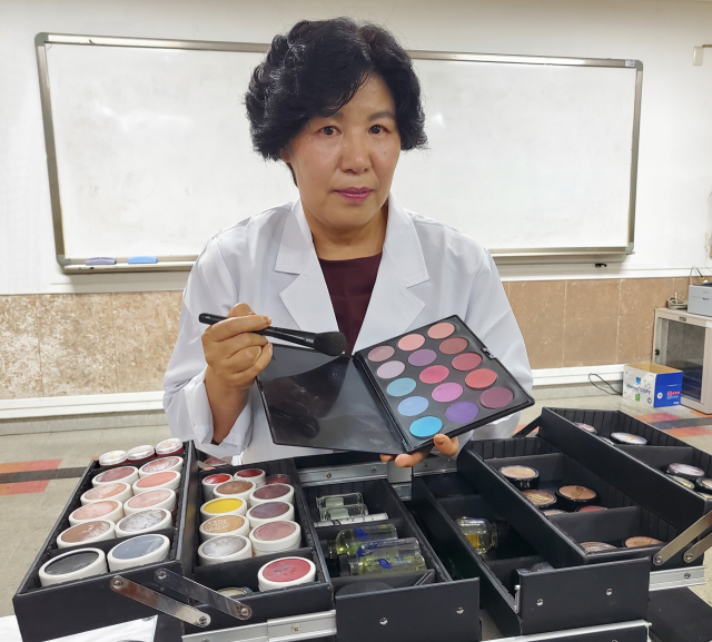 "편히 잠든 모습 그대로 떠날 수 있도록..." 김미혜 서라벌대 장례서비스경영과 학과장 "편히 잠든 모습 그대로 떠날 수 있도록..." 김미혜 서라벌대 장례서비스경영과 학과장