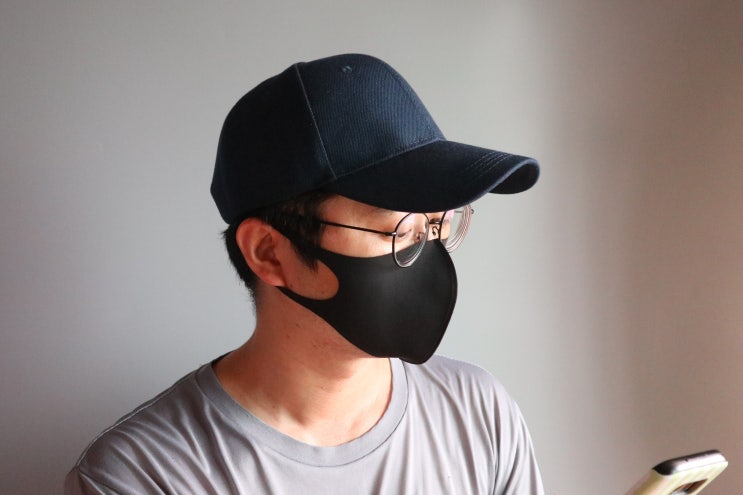  패션블랙마스크 쓰고 외출해볼까요?