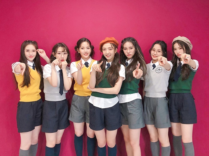 선배에게 찐으로 진심인 신인 여돌 눈빛 위클리! 선배에게 찐으로 진심인 신인 여돌 눈빛 위클리!