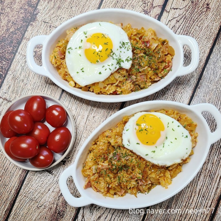 Jinny's집밥레시피 베이컨김치볶음밥 만드는법 김치국물이 맛의 비결