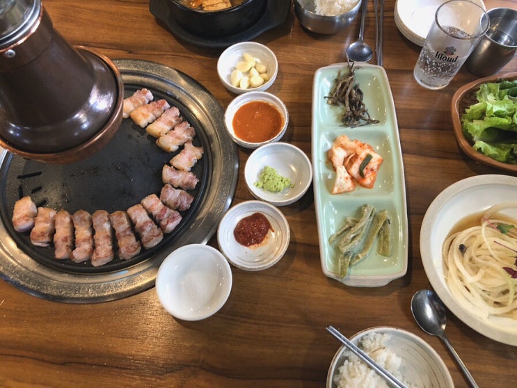  신설동 육전식당 본점 - 구워줘서 더 맛있는 통삼겹살, 목살 맛집 1호점 후기 (feat. 웨이팅팁)