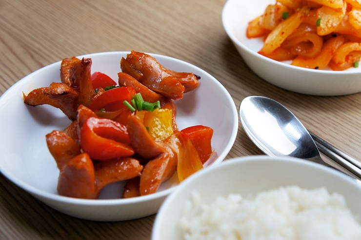  비엔나소세지 요리 칠리소스 소세지야채볶음 쏘야 레시피 밥반찬으로 안주로 딱