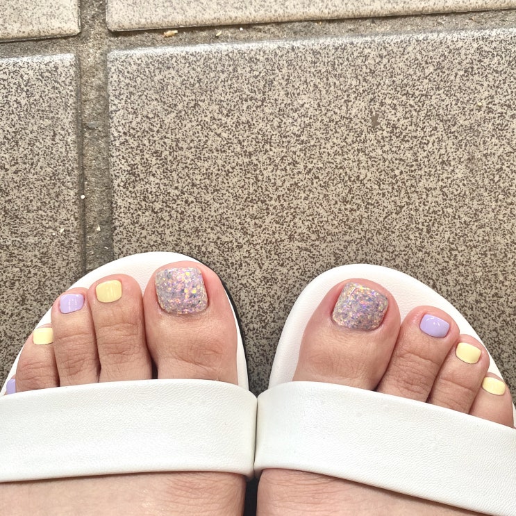  ʚ 노원구네일샵 / 노원구네일샵추천 ɞ 지네일에서 아기자기 여름패디아트했어욧