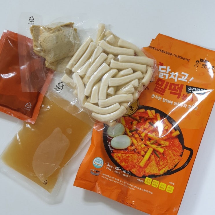  [리뷰]여름휴가 준비물로 필수! 맛의고수 닭치고 밀떡볶이&대파품은 바삭 야채튀김 밀키트