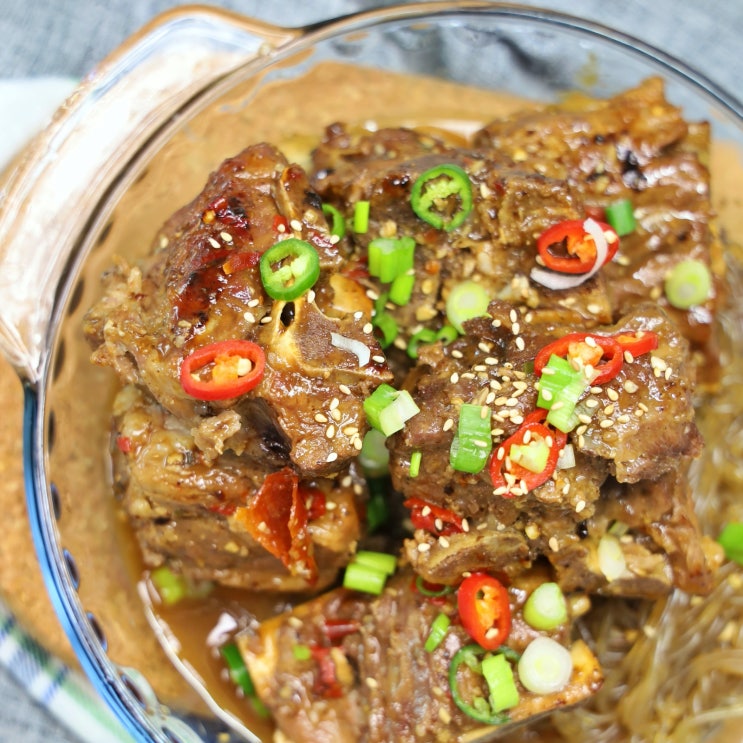  [돼지등뼈찜]간장양념으로 맛을 낸 뼈찜 만들기