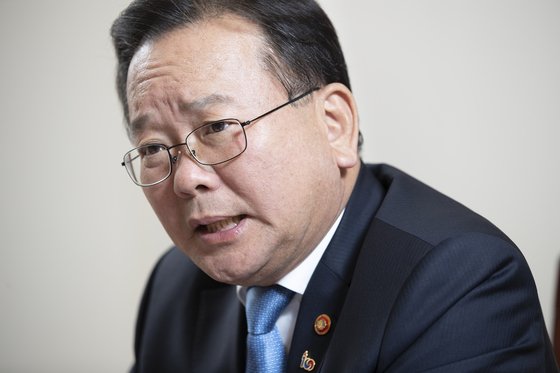 김부겸 아내 부인 딸 낙선 고향 나이 의원 재산 이유미 키 학력 윤세인 결혼 남편 직업 김부겸 아내 부인 딸 낙선 고향 나이 의원 재산 이유미 키 학력 윤세인 결혼 남편 직업