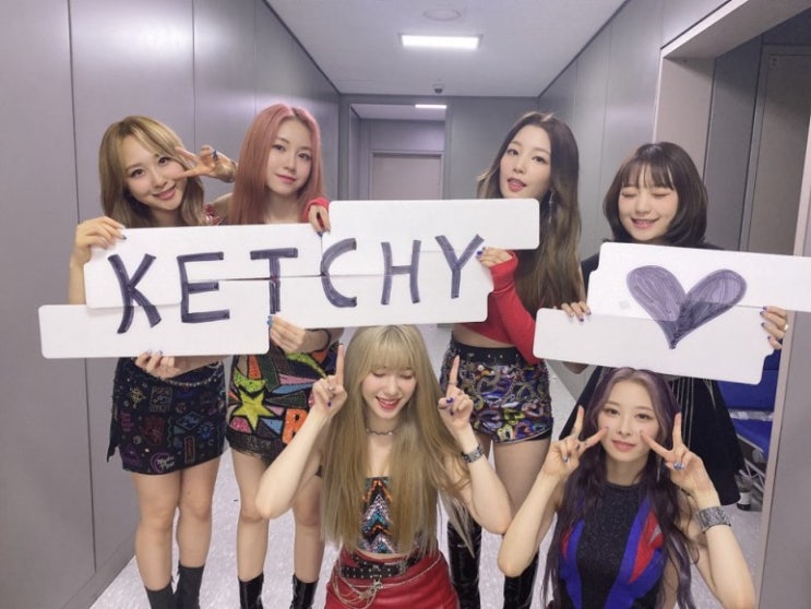 보기 좋은 소속사 선후배 아이돌 친목 로켓펀치 러블리즈 보기 좋은 소속사 선후배 아이돌 친목 로켓펀치 러블리즈
