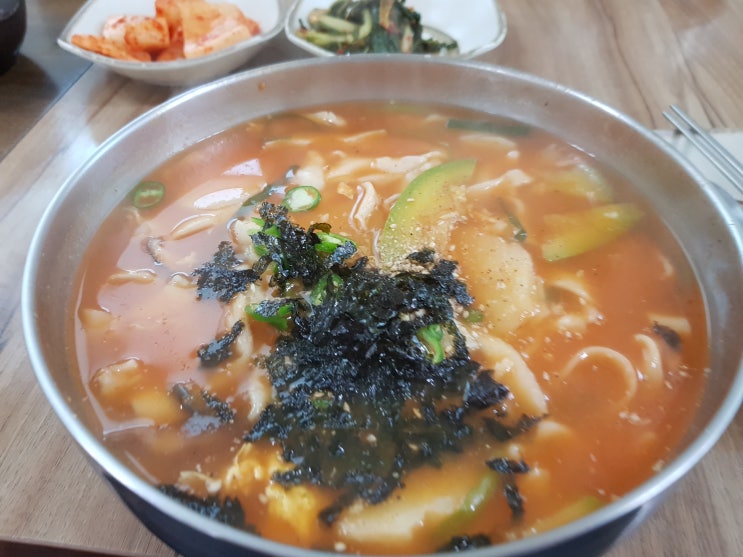  강릉 또하나의 맛! 장칼국수 '청송장칼국수'