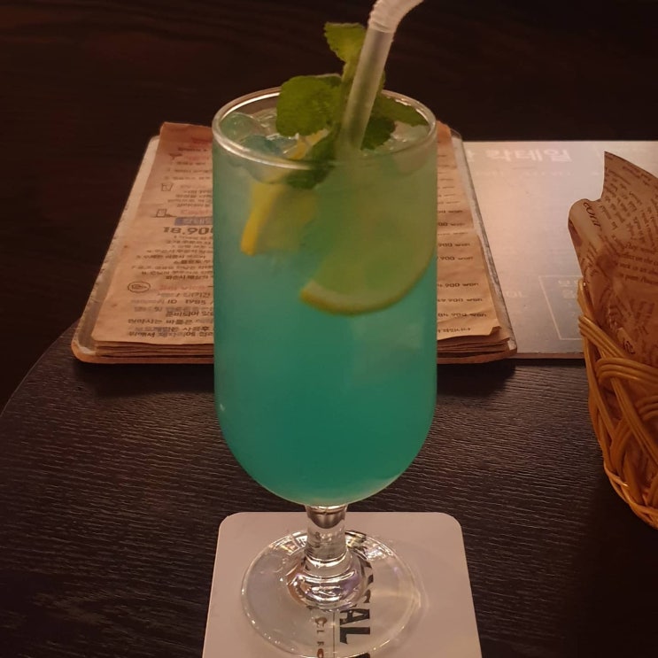  (SINCE)1985 PUB, 혼술 하기 좋은, 가성비 좋은 칵테일 바
