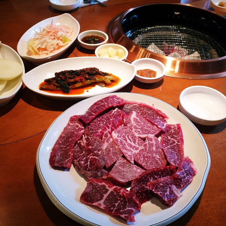  [군자/어린이대공원] 새벽집 군자점 : 육회비빔밥, 한우 등심으로 플렉스하기