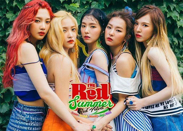  걸그룹이면 꼭 한번씩 거쳐가는 단체샷 포즈