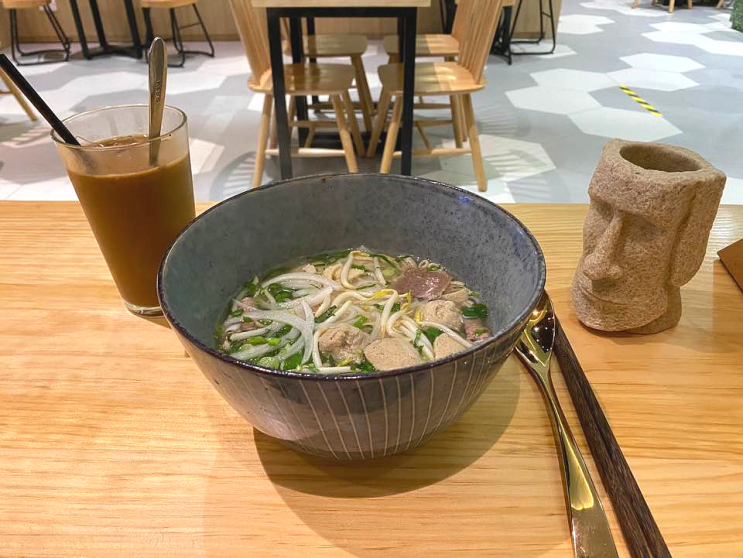 [싱가포르 숨은 맛집] 가성비 좋은 베트남 쌀국수 + 짜조 맛집 TONKIN (광고 X)