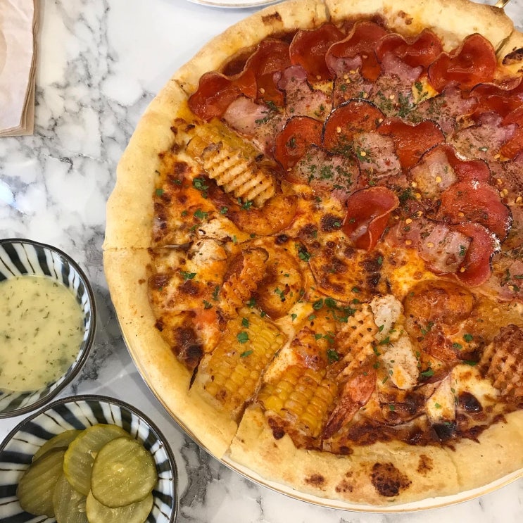  [압구정 맛집] 압구정 도산공원 피자맛집 & 카페 / 노모어피자 & 와일드앤마일드