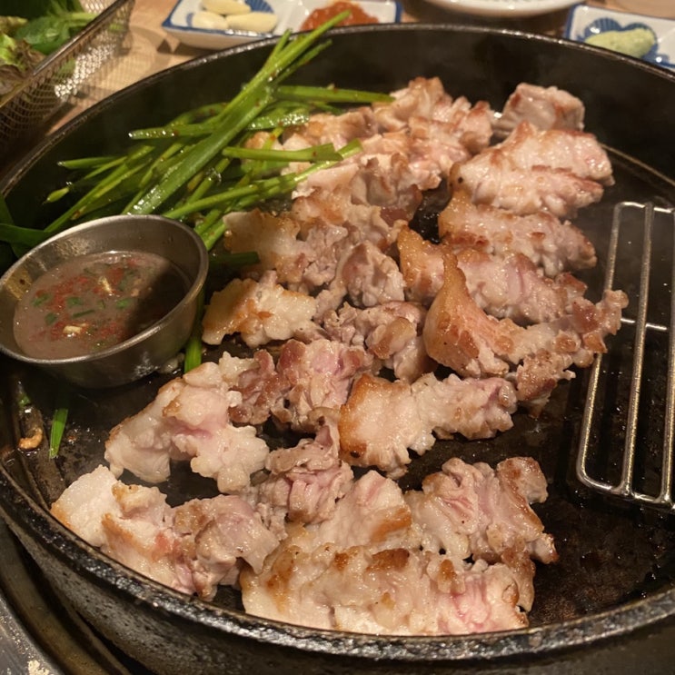 대구 동서변동 삼겹살 맛집 “눈꽃을 나누다”