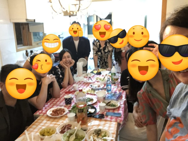  에어비앤비 호스트 파티, 미카 하우스에서 모였어요 :)