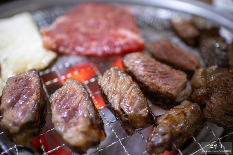  대전 만년동 맛집 총체보리한우 입에서 살살 녹네