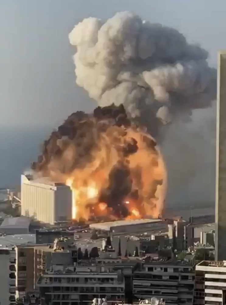 레바논 베이루트 폭발 테러 동영상