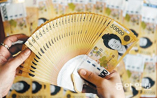 “수급 부족으로 지급불가”…10%대로 떨어진 5만 원권 환수율, 왜? “수급 부족으로 지급불가”…10%대로 떨어진 5만 원권 환수율, 왜?