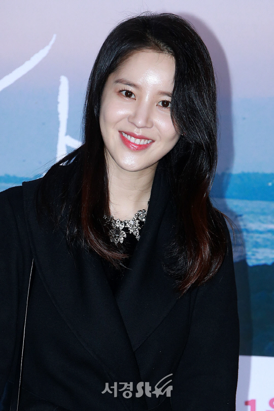 손성윤 나이 결혼 남편 남자친구 전남친 김진규 키 학력 고향 몸무게 손성윤 나이 결혼 남편 남자친구 전남친 김진규 키 학력 고향 몸무게