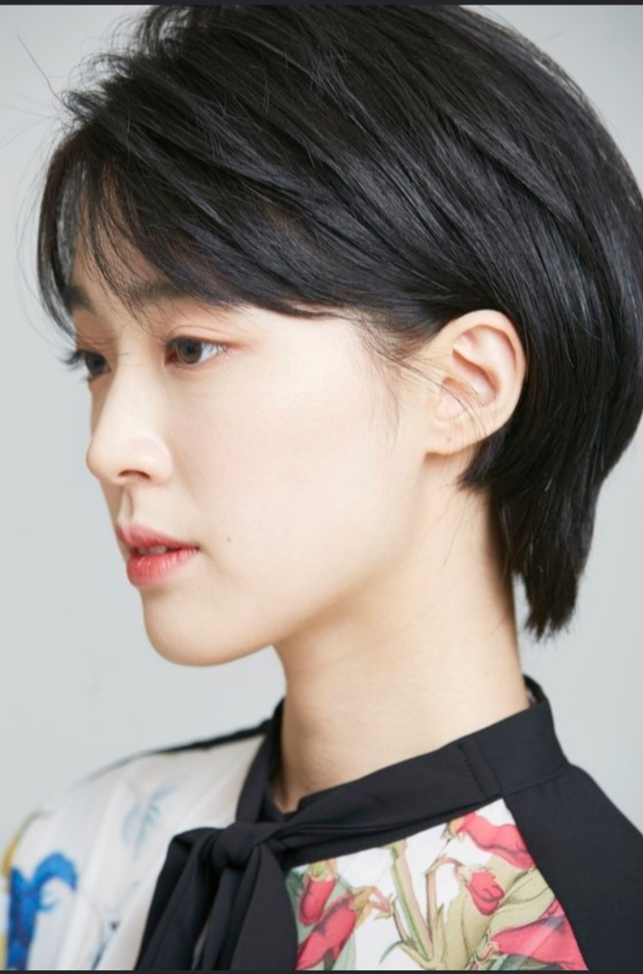 '충무로 괴물' 최성은, <b>에이스팩토리 전속 계약</b>