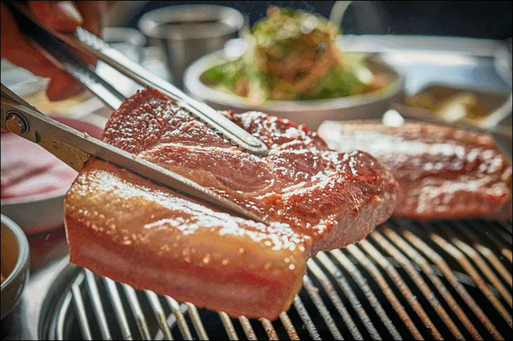  제주중문흑돼지맛집 두툼하고 맛있었던 명품 흑돼지집 돈이랑