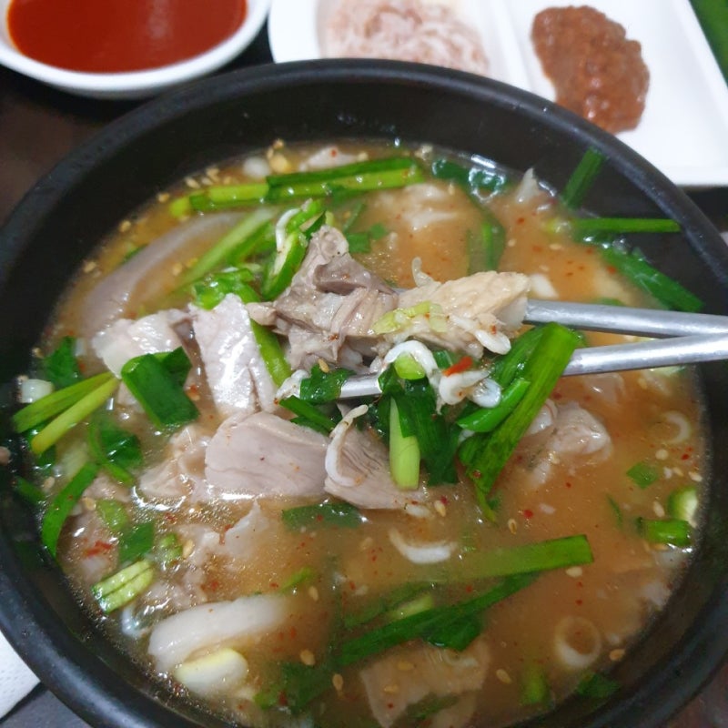 비오는날 돼지국밥 한그릇 칼로리?