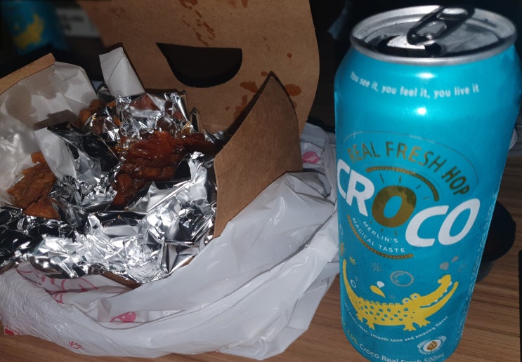  [신도림 배달] 신도림 쿠팡이츠 치킨집! 후라이드반 양념반 여기가만세닭! 치킨과 맥주 신상 맥주 크로코 리얼프레시!