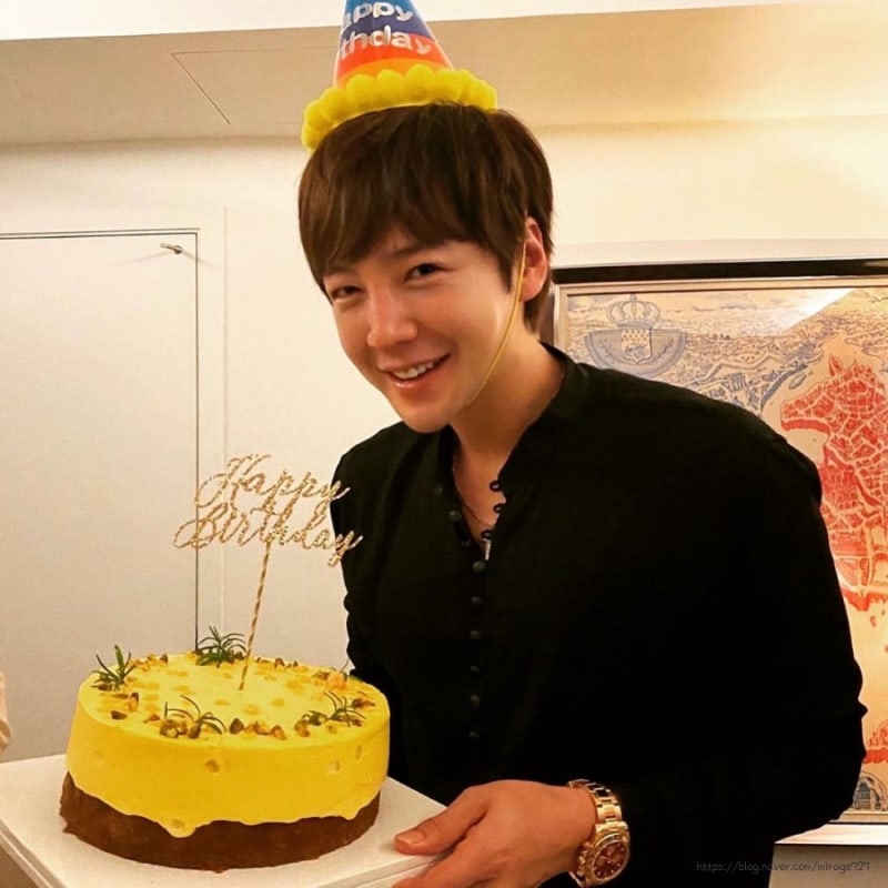 지금은 『장근석 생일 카니발』 중~